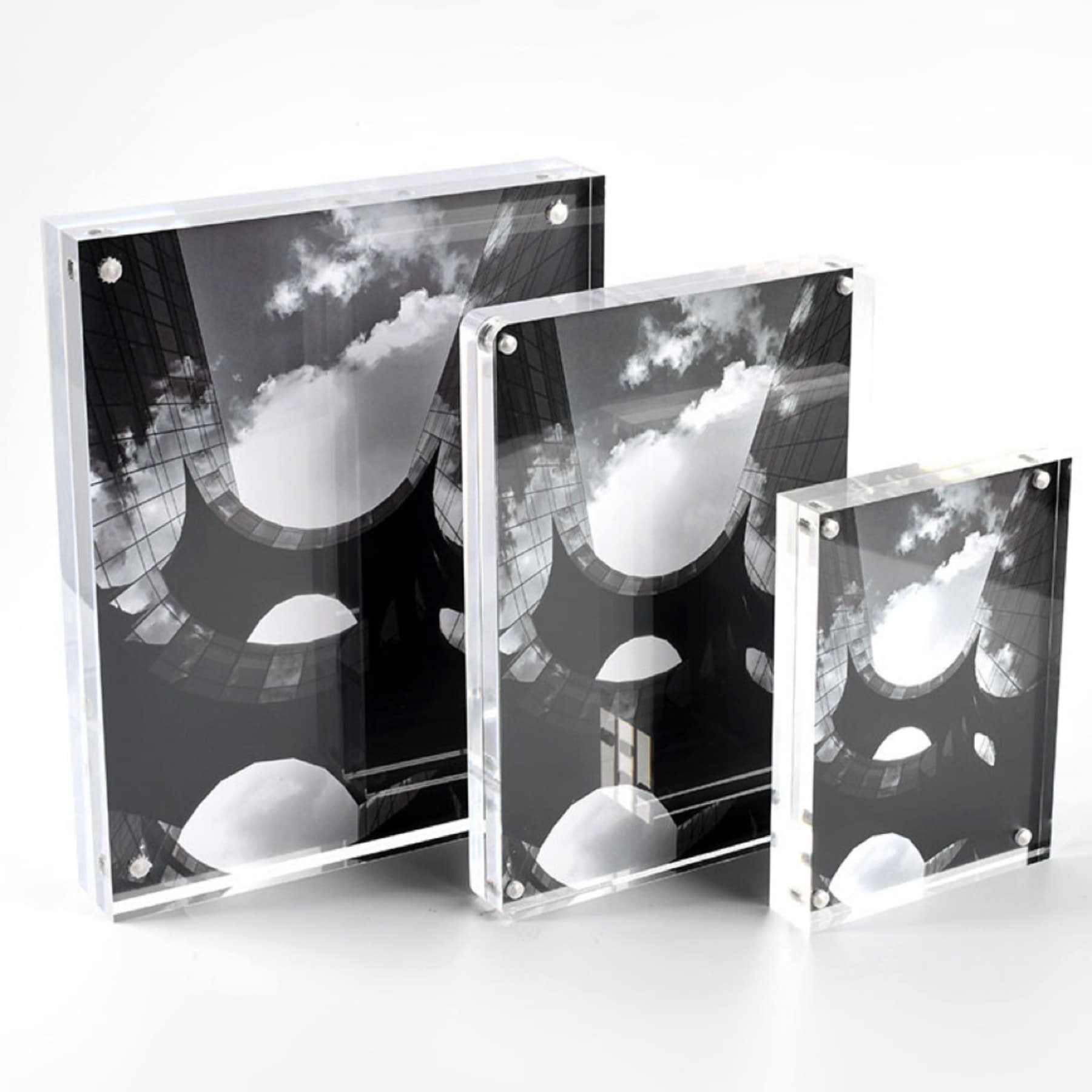 5"x7" Acrylic Magnetic Frame