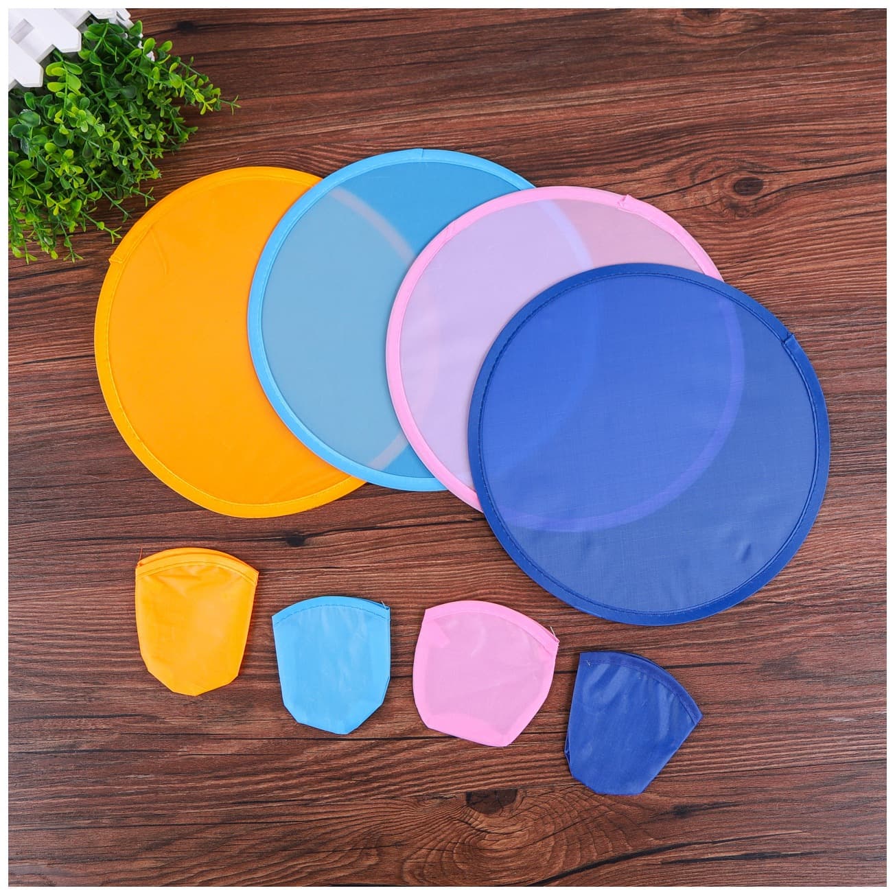 Folding Flying Fan w/Pouch thumbnail 4