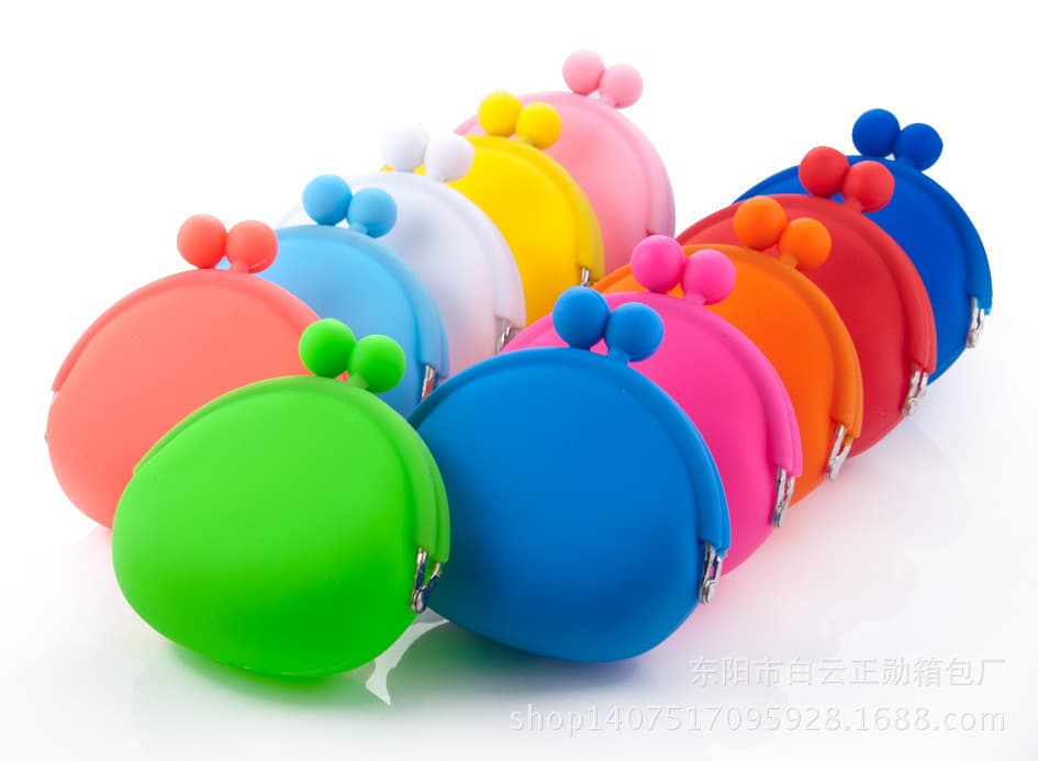 Portable Dog Treat Bag thumbnail 6