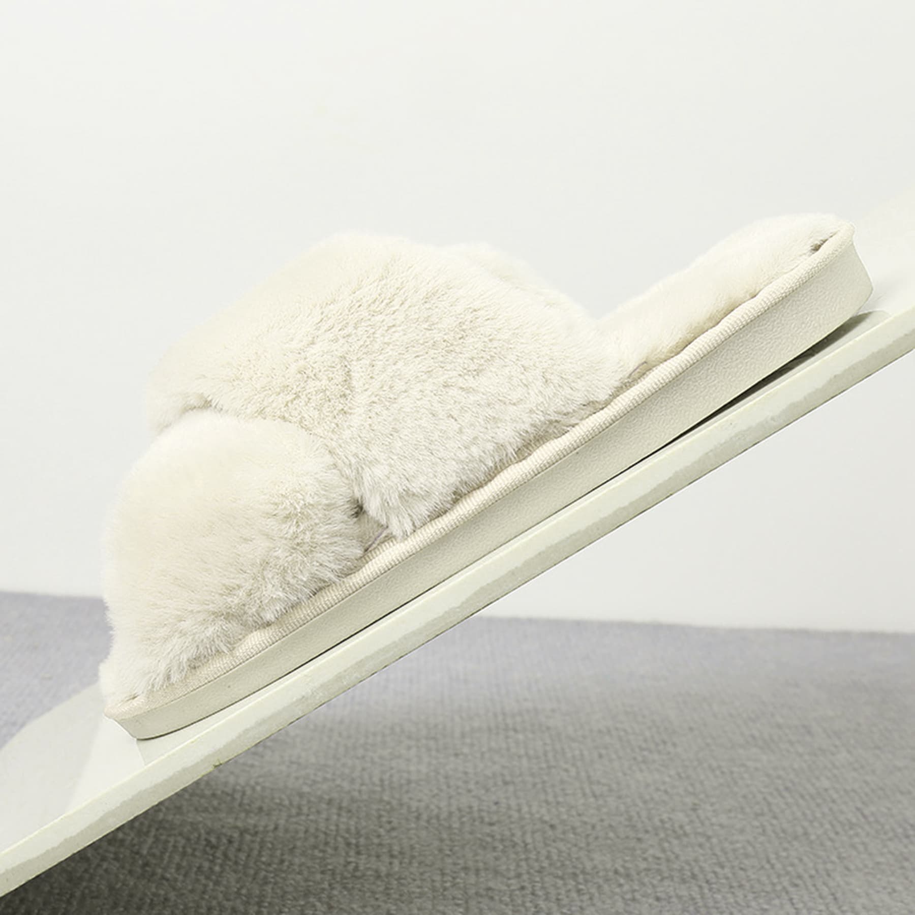 Women'S Cross Soft Plush Slippers thumbnail 2