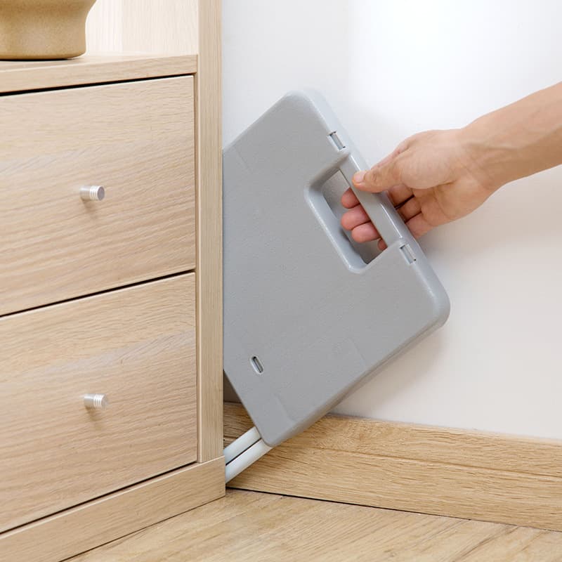 Japanese Simple Folding Stool thumbnail 7