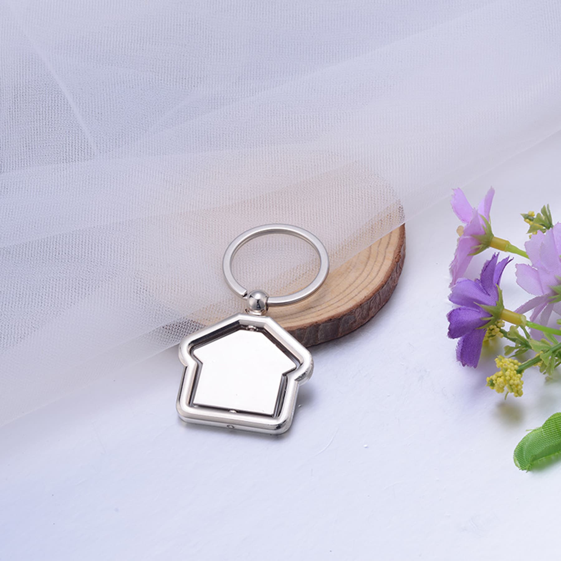 Metal Rotate House Shape Keychain thumbnail 4