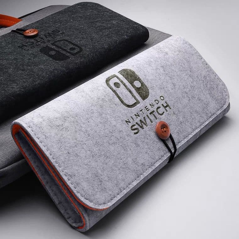 Carrying Case For Game Console thumbnail 2