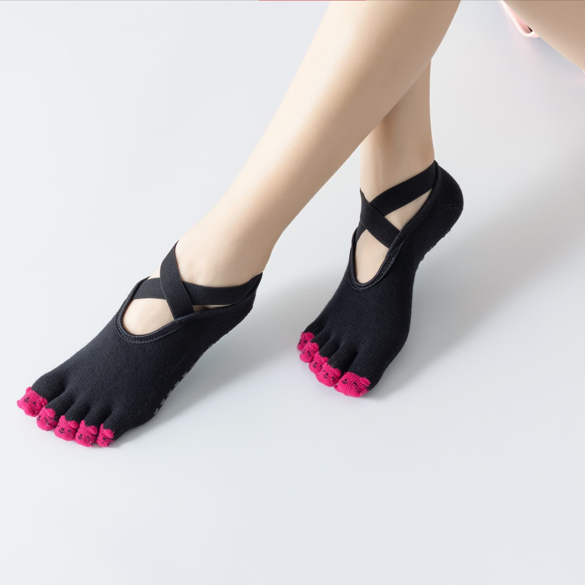 Non Slip Socks for Yoga thumbnail 2