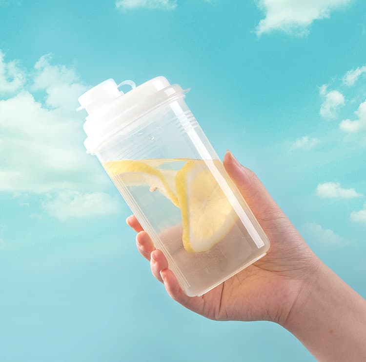 17.5oz Plastic clear graduated water bottle thumbnail 4