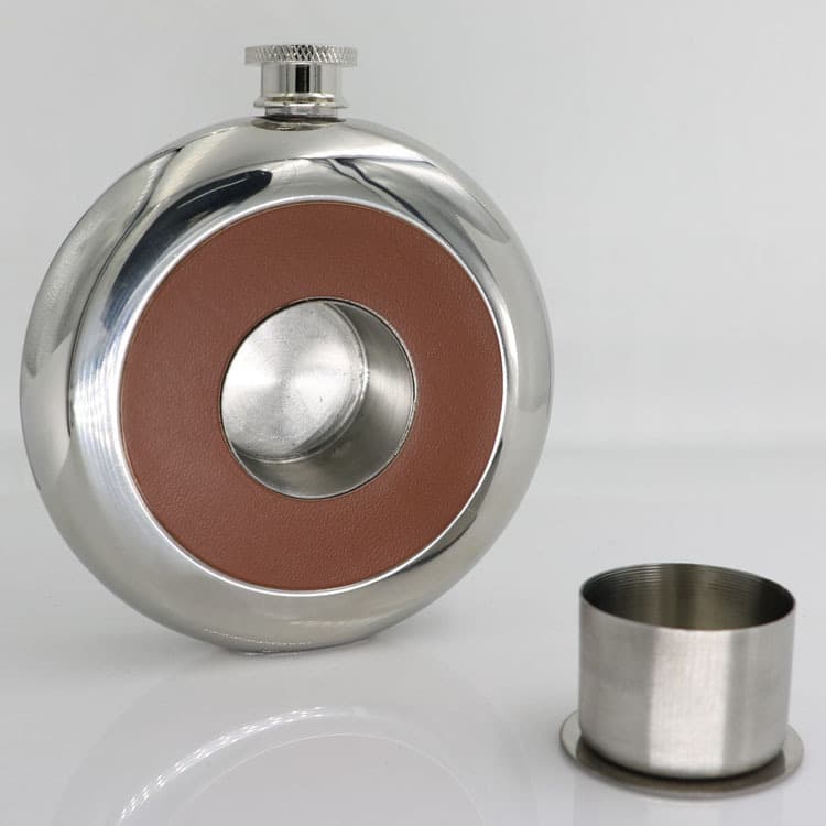 5oz Hip Flask with a Built-in Cup for Liquor thumbnail 2