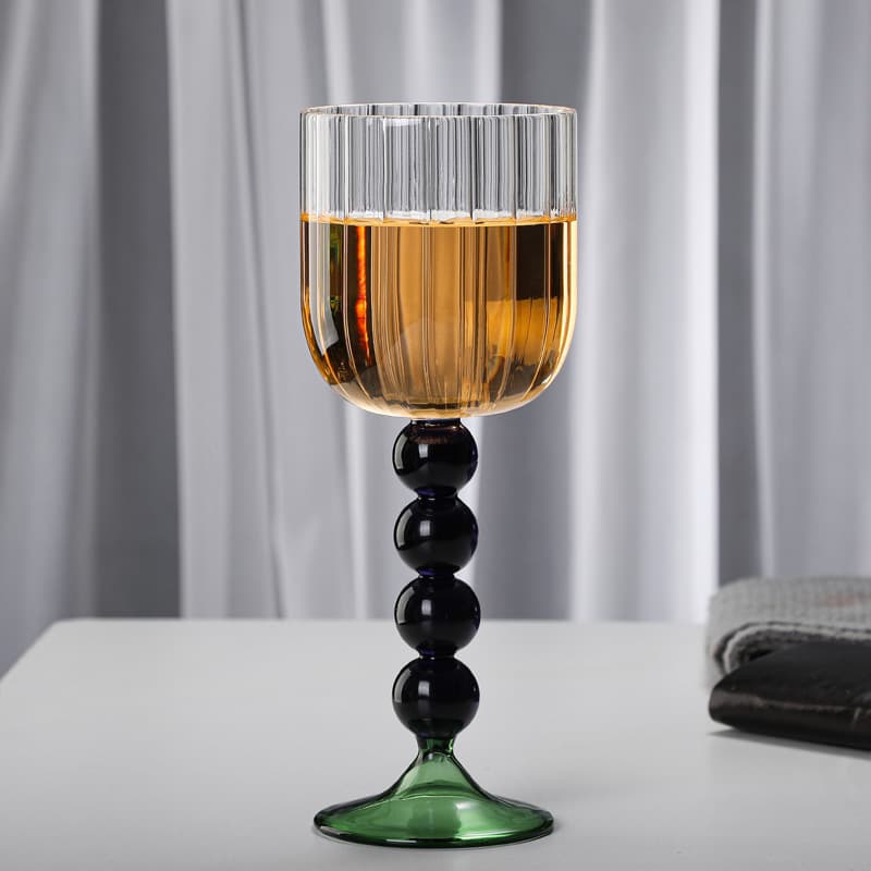 Vertical grain red wine champagne glass thumbnail 3