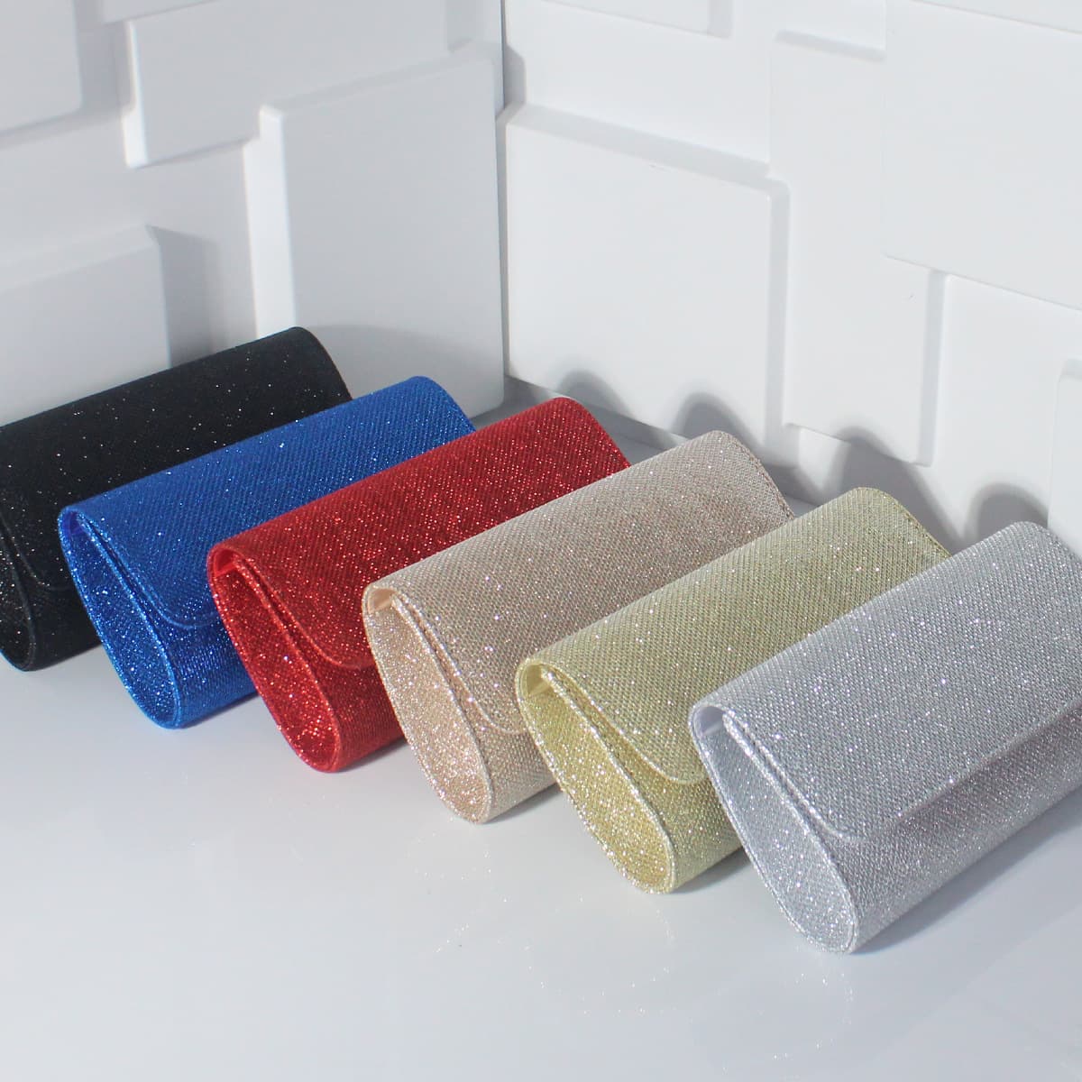 Elegant Mesh Glossy Dinner Handbag with Flash Design thumbnail 4