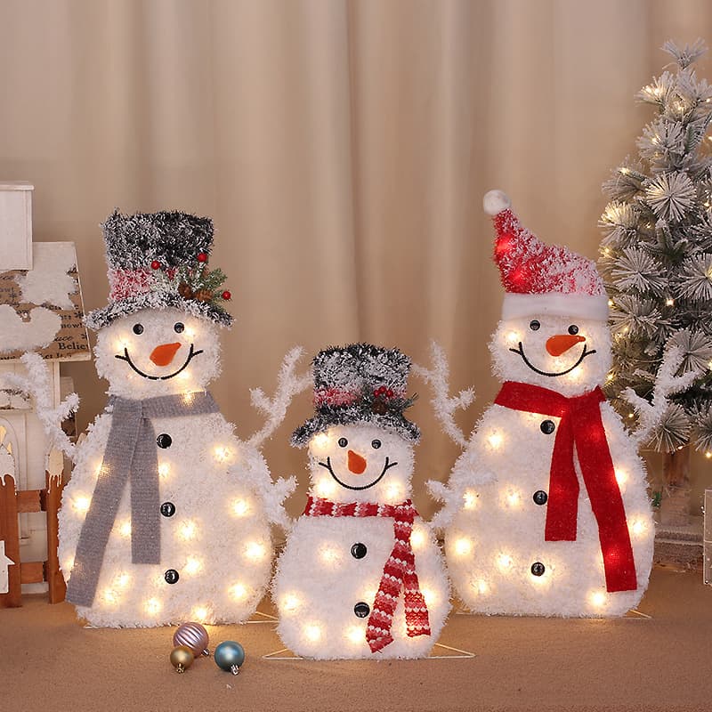 12 Led Light Up Snowman Family Set Of 3 thumbnail 4