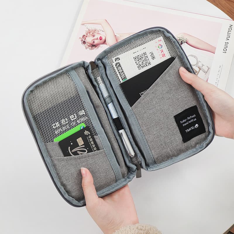 Oxford Travel Passport Wallet Purse