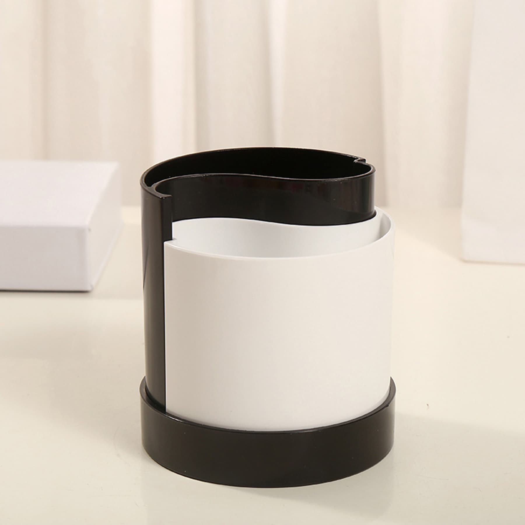 Desk Pen Holder thumbnail 5