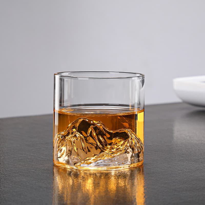 10.2 OZ Mountain Viewing Wine Cup