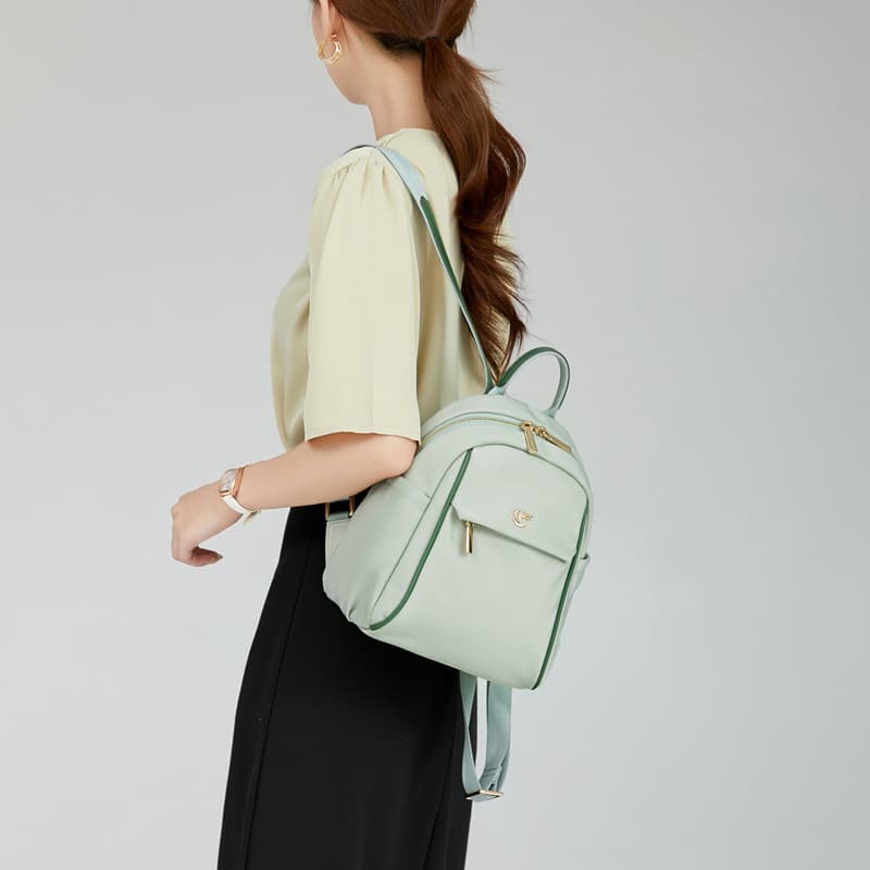Lightweight Oxford Backpack For Women thumbnail 3