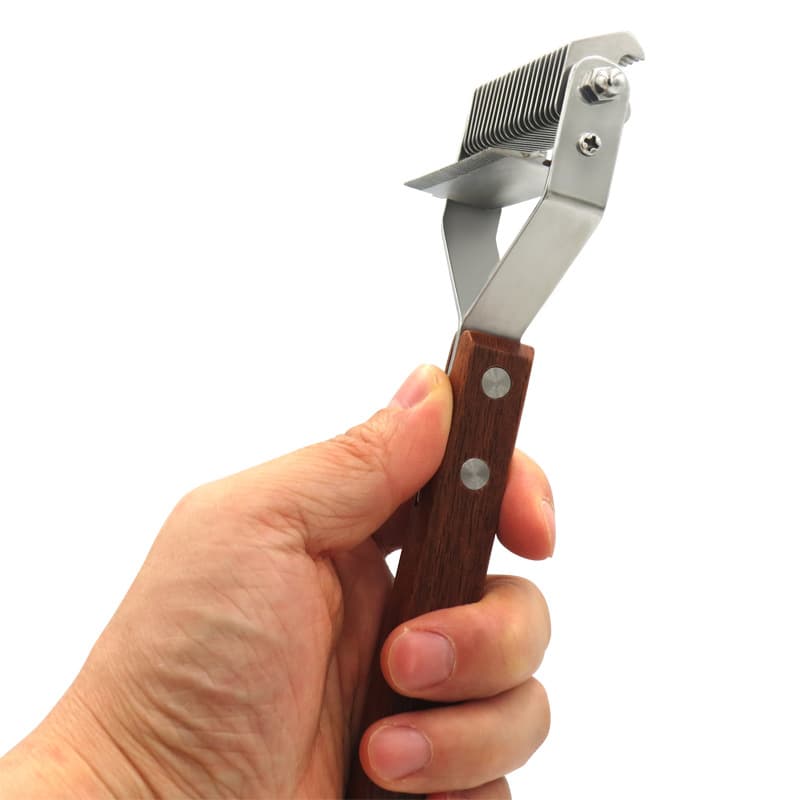 Pet Open Knot Comb Wooden Handle thumbnail 4