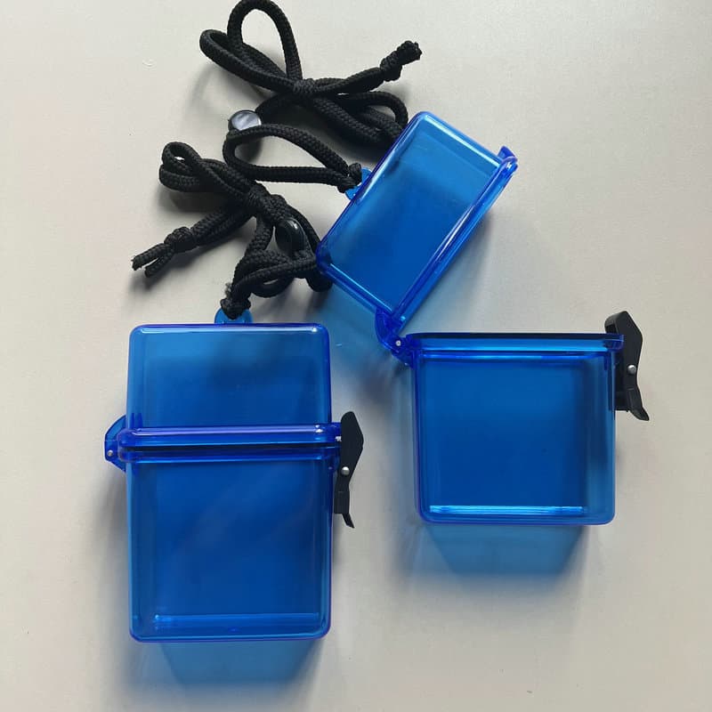 Waterproof Hanging Ring Cigarette Business Card Case thumbnail 2