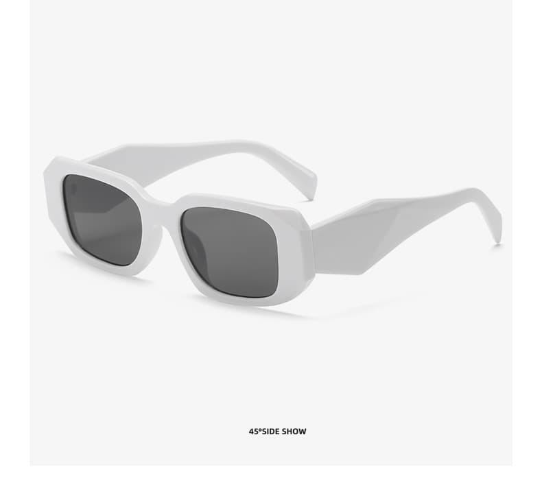 Irregular Frame Sunglasses thumbnail 2