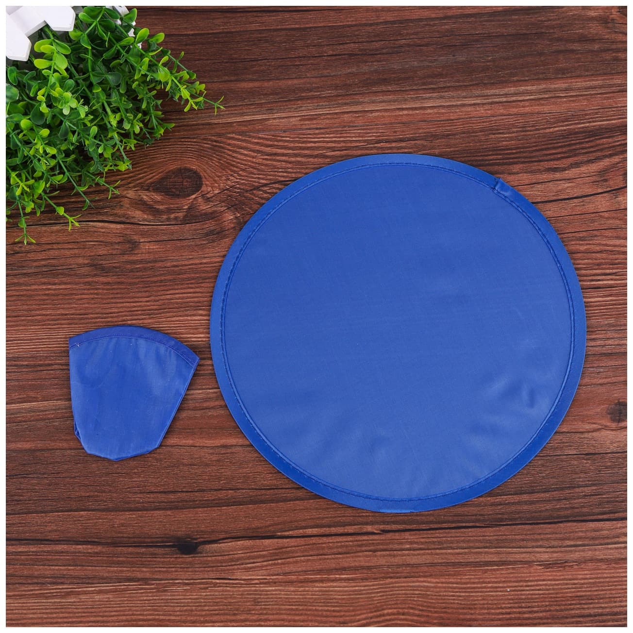 Folding Flying Fan w/Pouch thumbnail 5