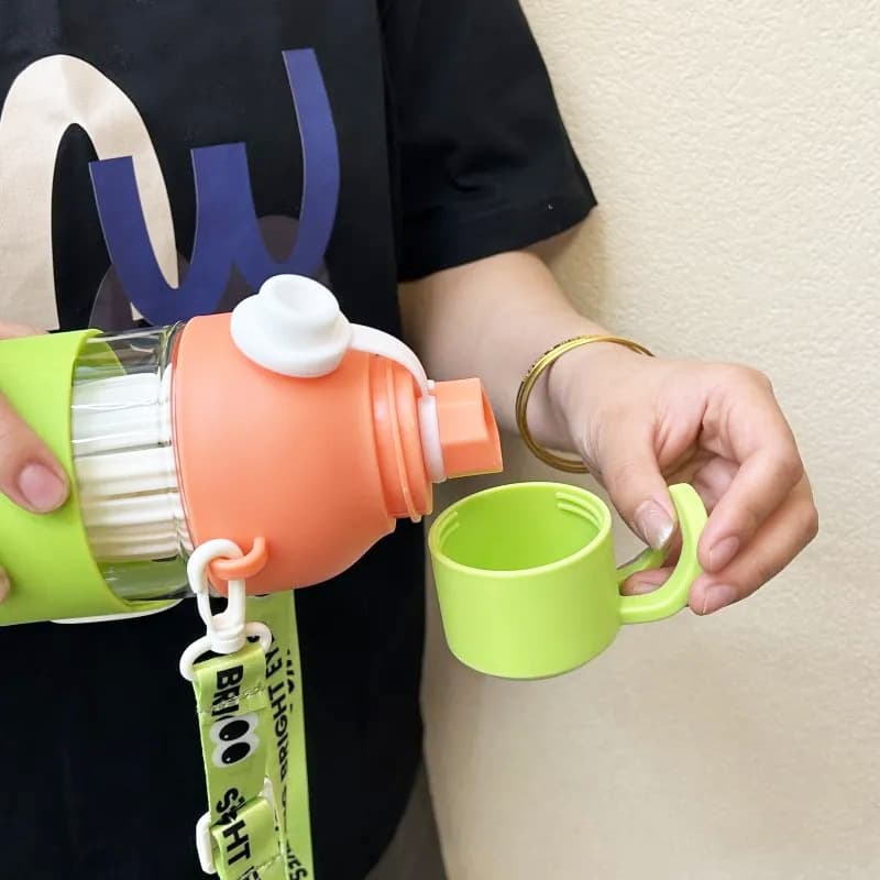 24 oz Cartoon Big Eyes Glass Water Bottle with Straw thumbnail 4