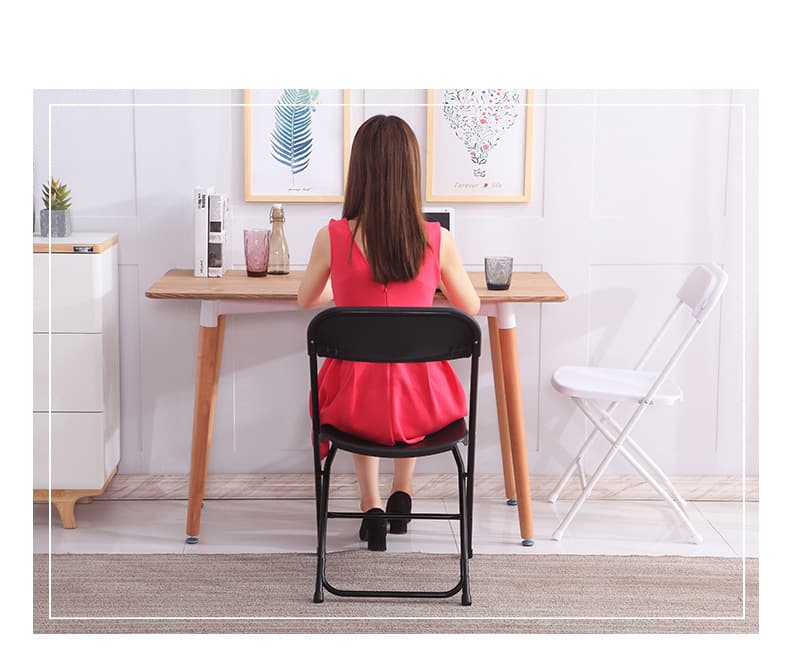 Simple Plastic Folding Chair thumbnail 4