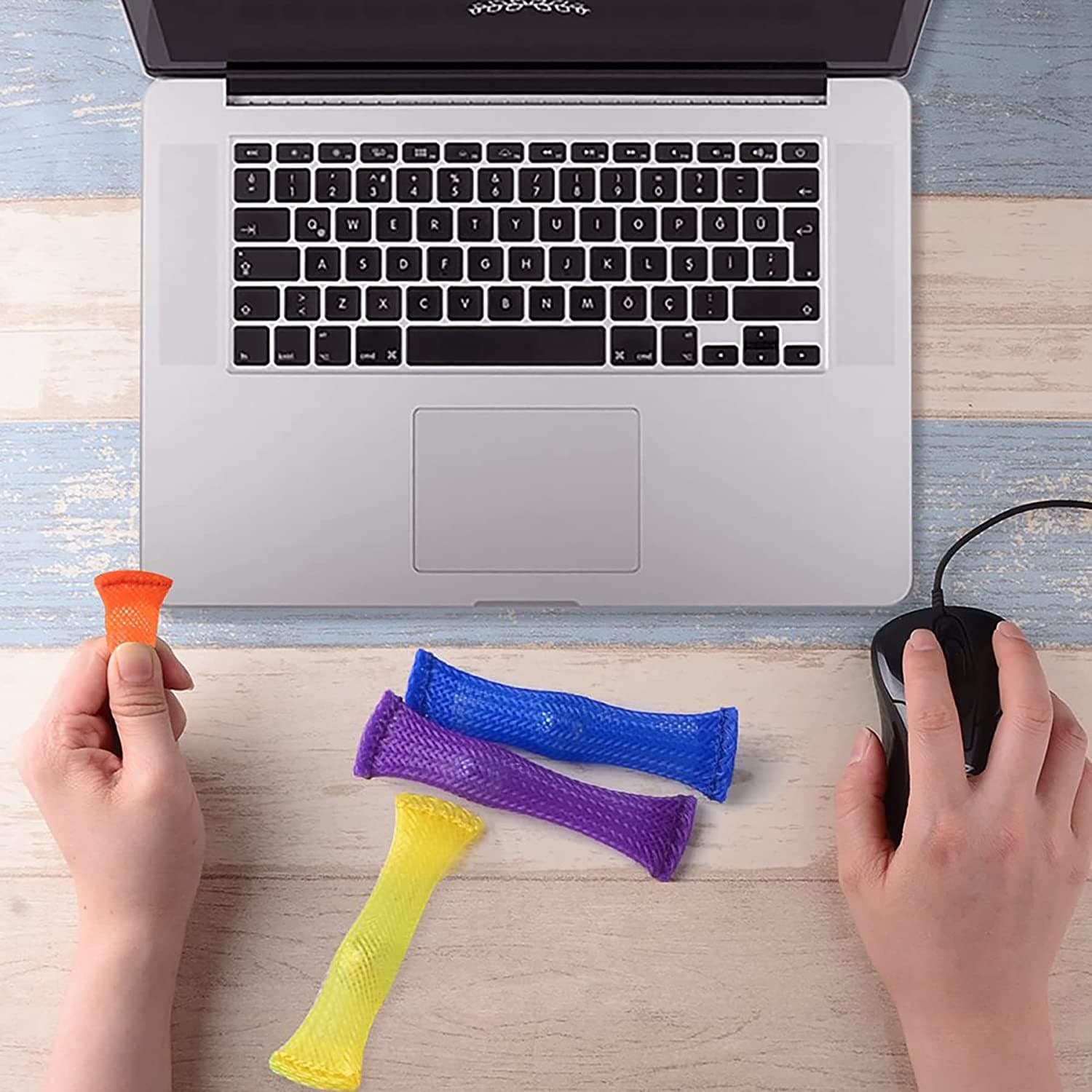 Braided Net Tube with Fidget Toy thumbnail 4