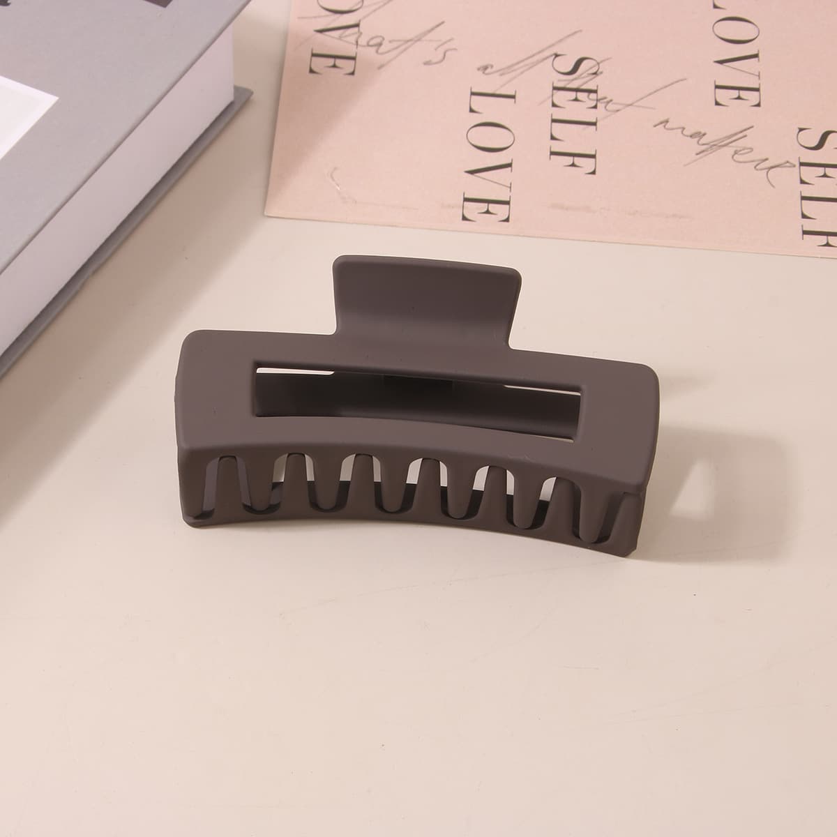 Rectangle Claw Hair Clips for Women and Girls thumbnail 4