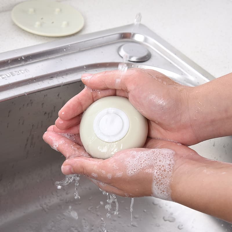 Travel Squeeze Toiletry Bottles thumbnail 5