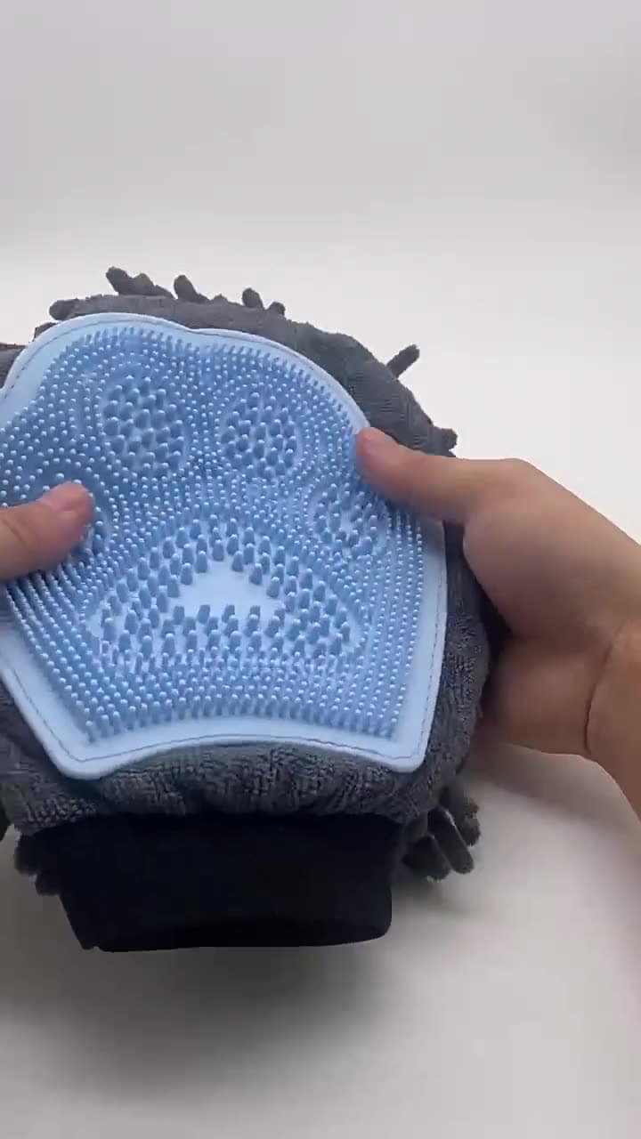 Pet Grooming Glove thumbnail 9