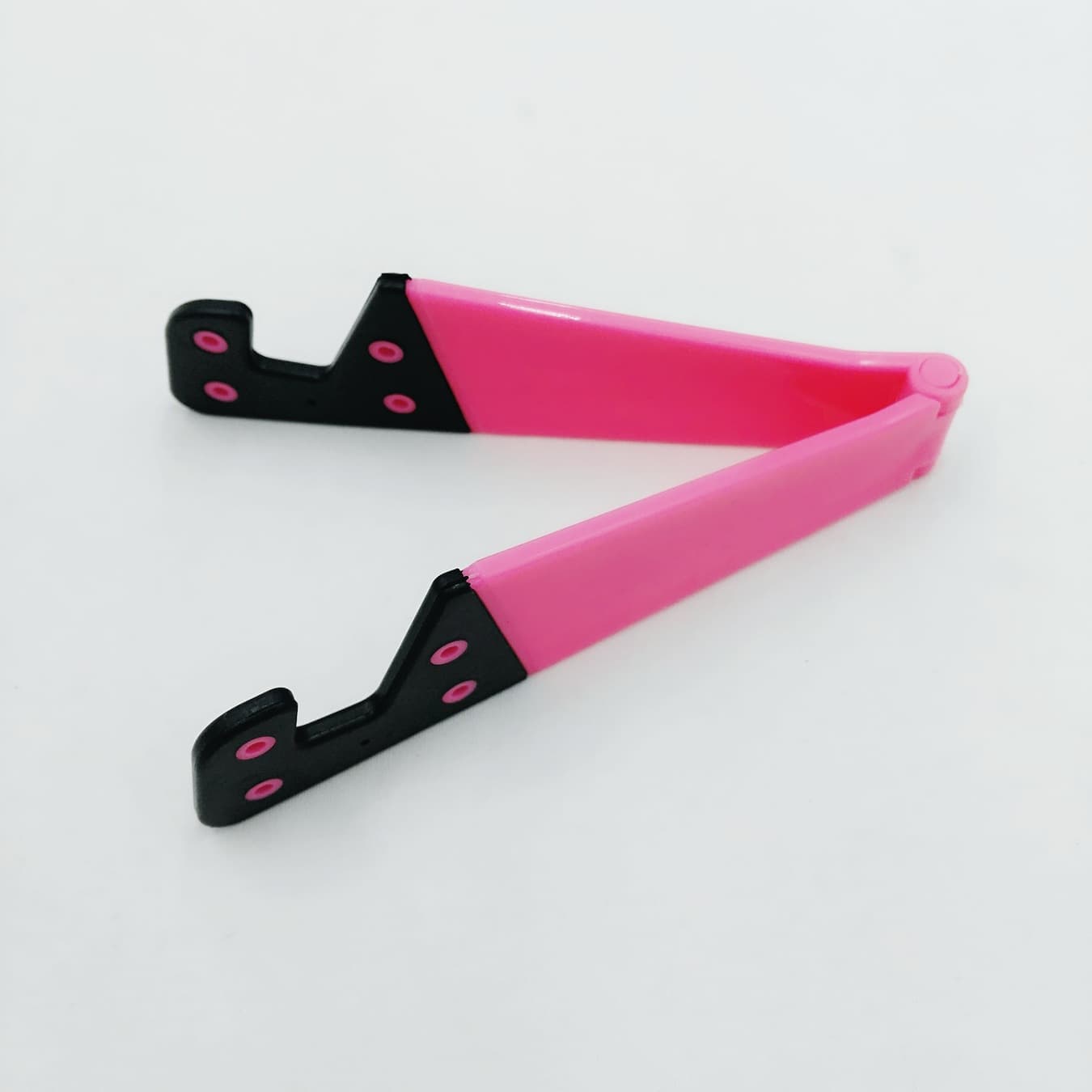 V-shaped Phone Stand thumbnail 4