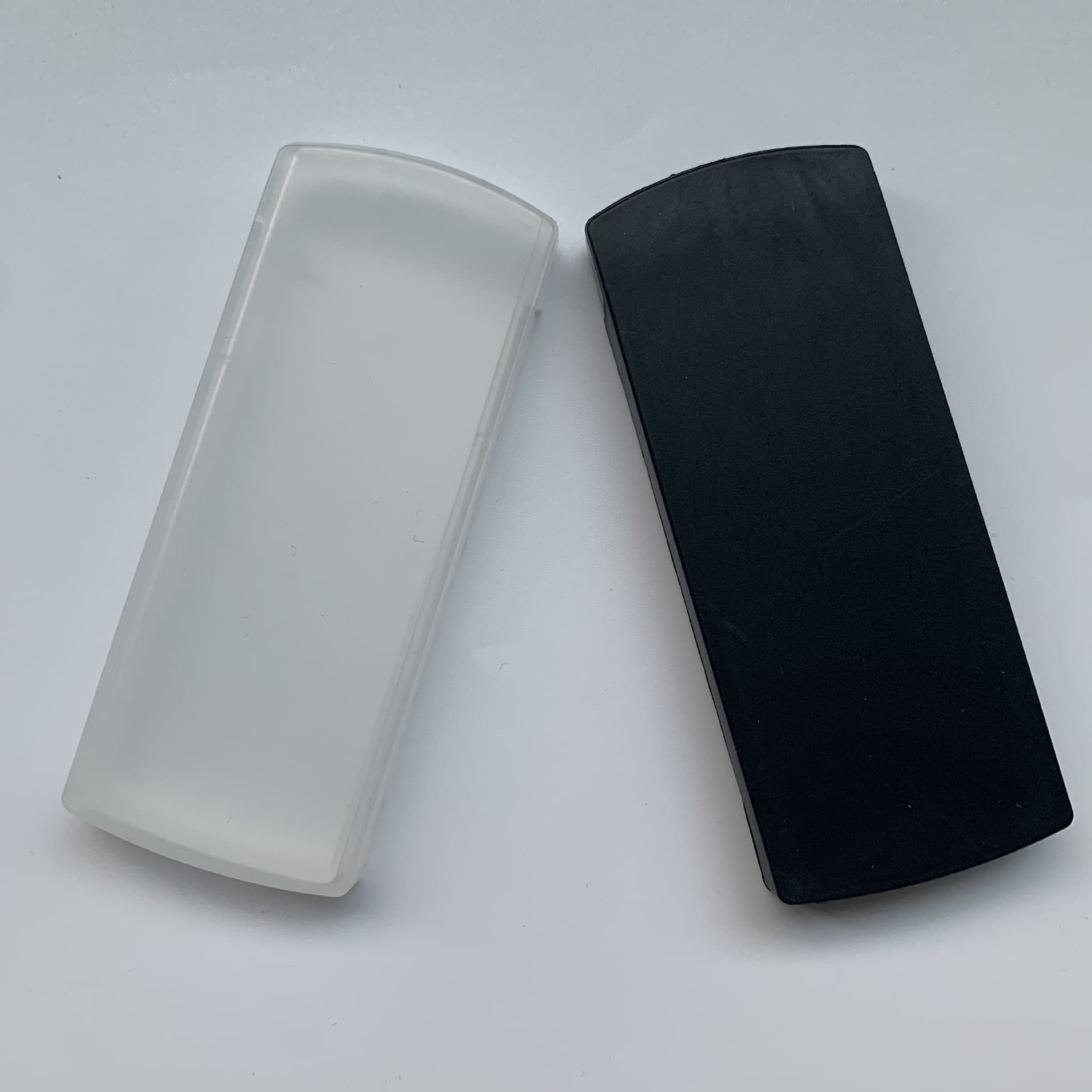 Band-Aids Dispenser w/Five Bandages thumbnail 2