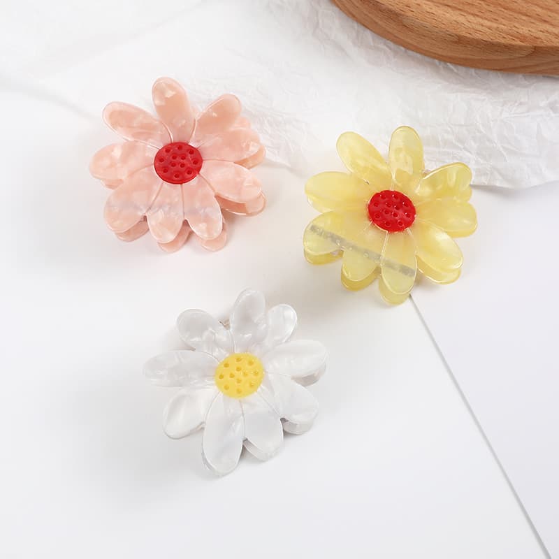 Cute handmade hair clips thumbnail 3