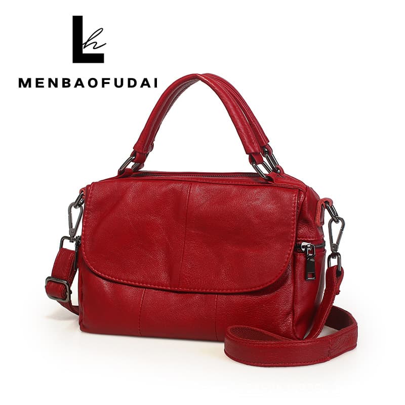 Shoulder Bags thumbnail 3