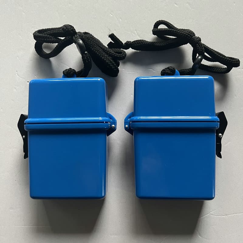 Waterproof Hanging Ring Cigarette Business Card Case thumbnail 4