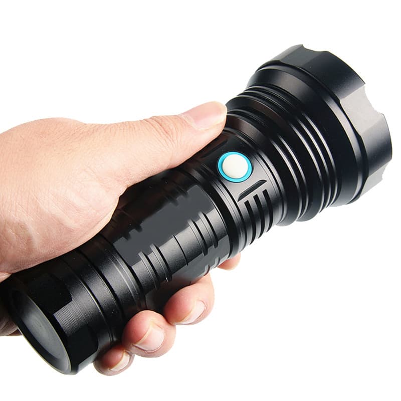 Outdoor T40 High-Powered Flashlight thumbnail 3