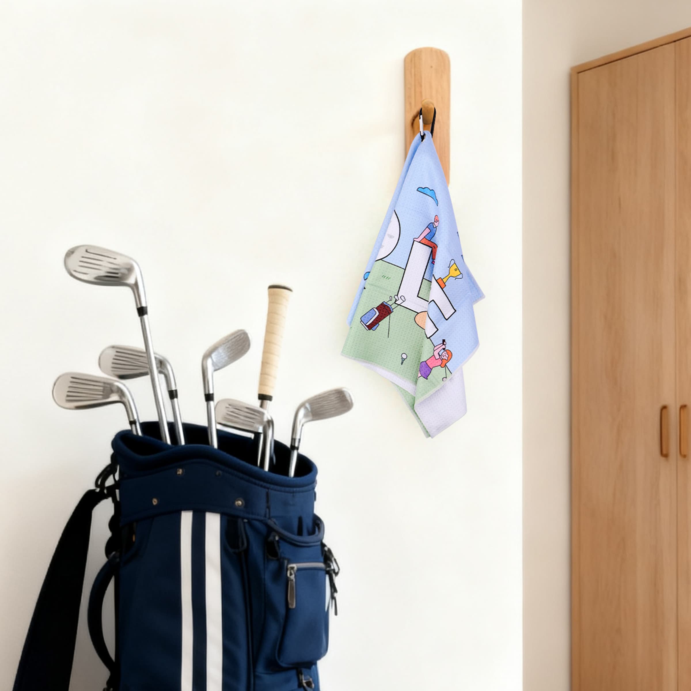 15.75"x23.5" Custom Microfiber Golf Towel W/ Carabiner Clip