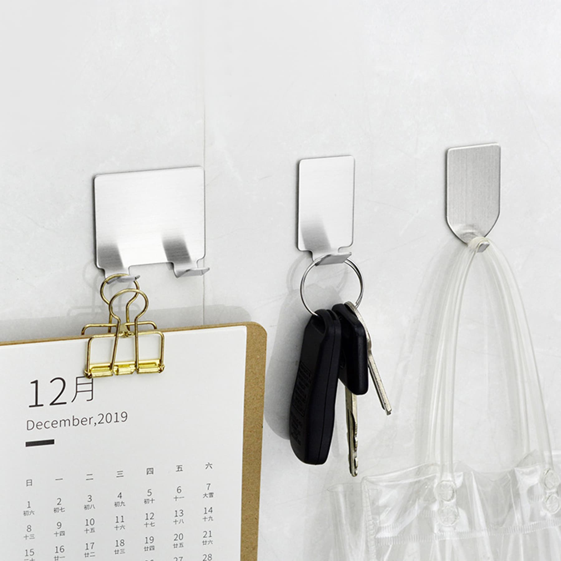 Strong non-marking sticky hook