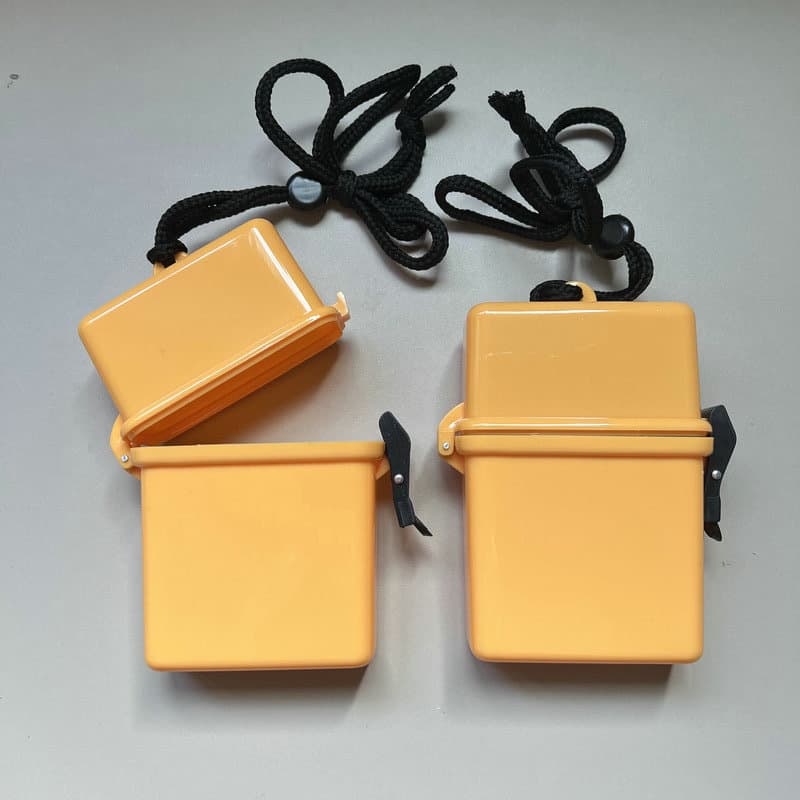 Waterproof Hanging Ring Cigarette Business Card Case