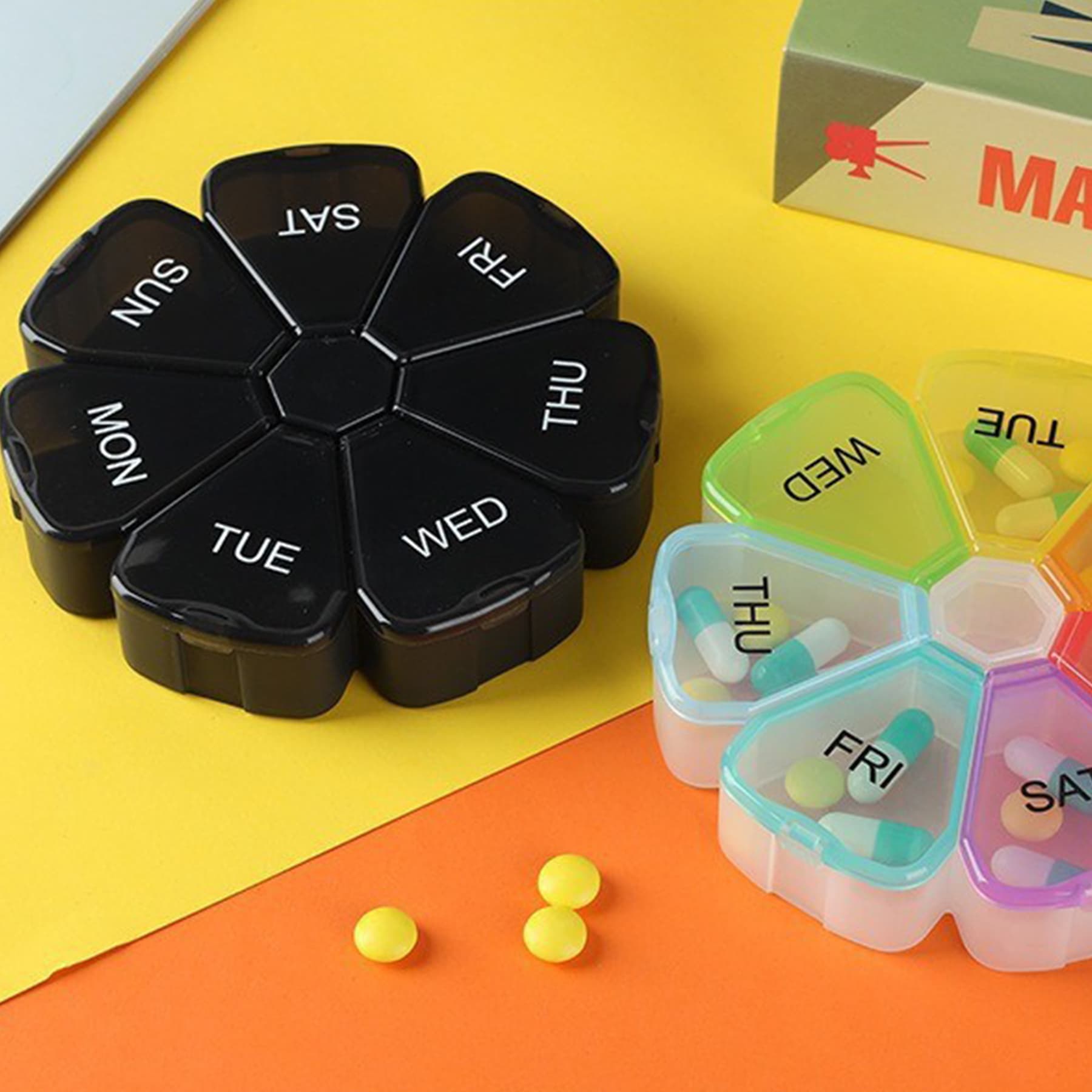 Seven-day rainbow 7-petal round pill organizer
