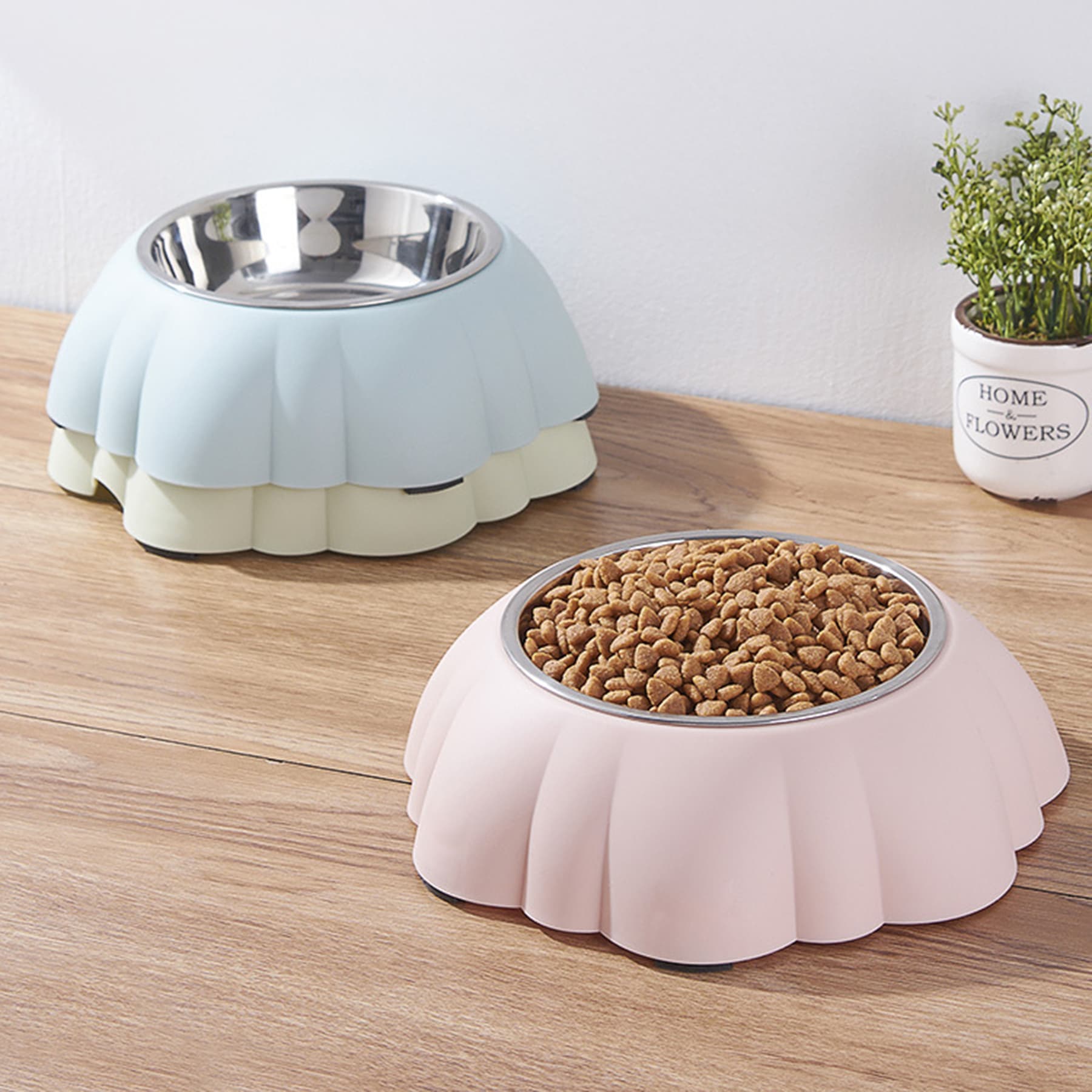 Pumpkin shaped stainless steel dog bowl